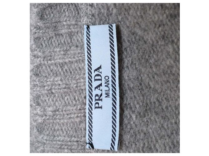 Jersey de cuello redondo Prada en cachemira y lana gris con logotipo - vista 5