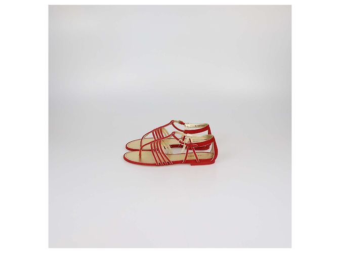 Sandali bassi a T Chanel in camoscio Rosso/Oro D'oro - vista 4