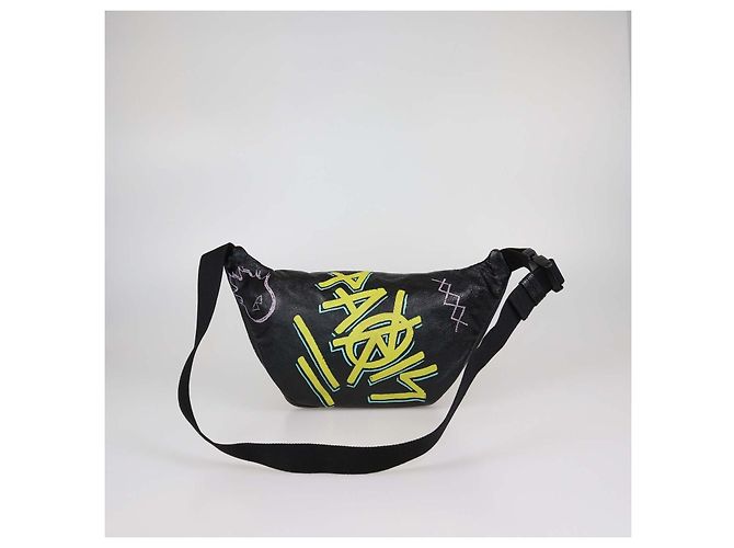 Borsa cintura Balenciaga Graffiti Explorer in pelle nera Nero - vista 3