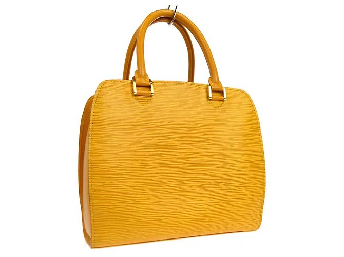Louis Vuitton Pont Neuf Epi PM Giallo - vista 2