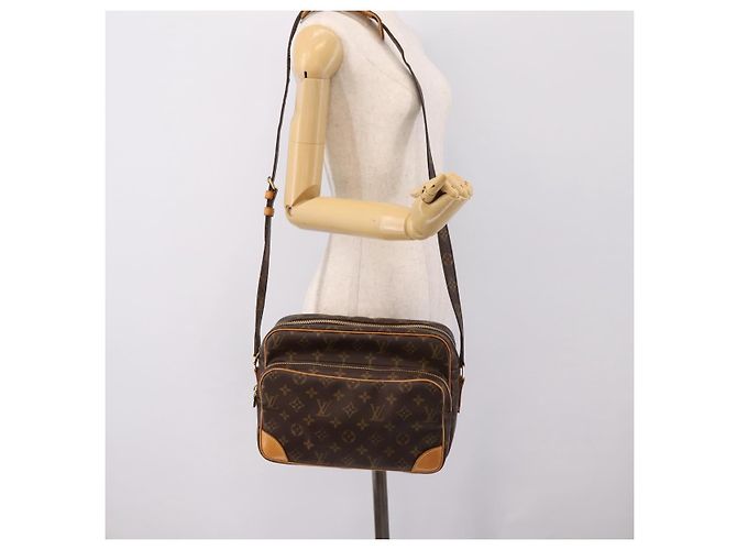 LOUIS VUITTON Monogram Nile Shoulder Bag M45244 LV Auth ka6014V Monogramma - vista 23