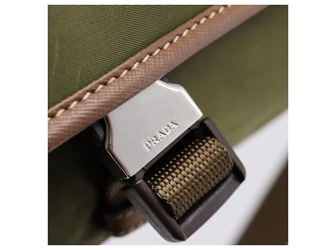 Bolso de Hombro PRADA Nylon Khaki Silver Auth bs36961 Plata Caqui - vista 16