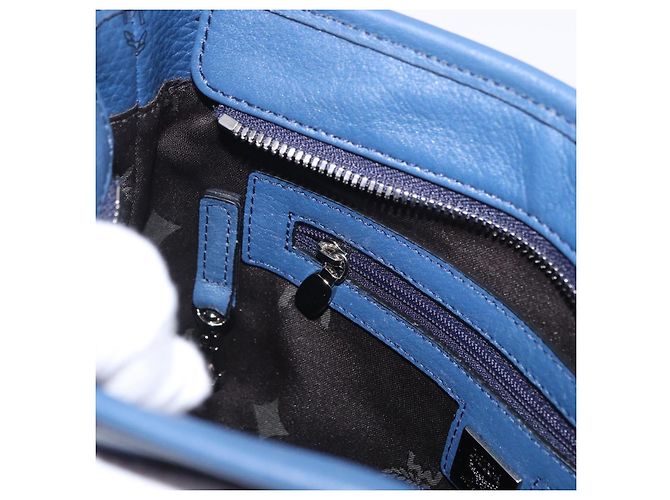Borsa a tracolla MCM Vicetos in pelle blu navy e argento Auth 202257A - vista 20