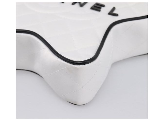 Borsa a tracolla con catena CHANEL Matelassé a forma di stella in raso Bianco Nero Auth 200368SM - vista 10