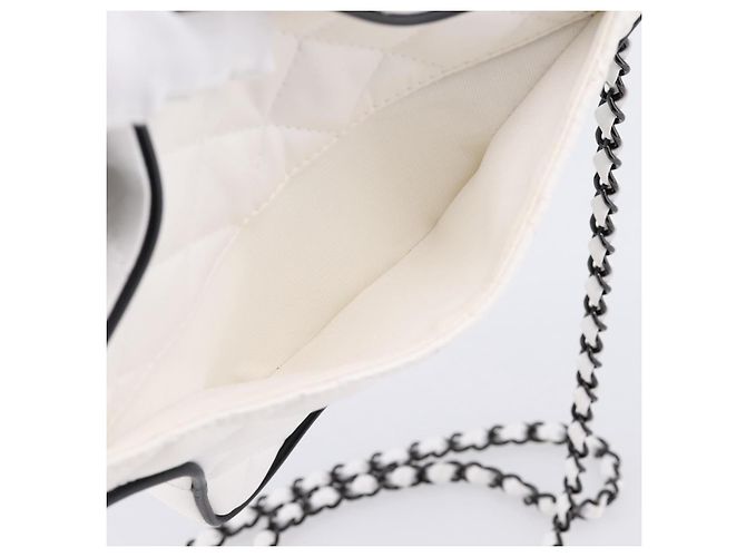 Borsa a tracolla con catena CHANEL Matelassé a forma di stella in raso Bianco Nero Auth 200368SM - vista 21