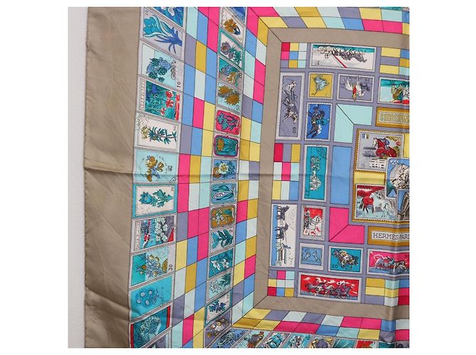 Hermès Foulard HERMES Carre 90 "CORRE SPONDANCE" Seta Grigio Auth hk4128 Marrone - vista 5