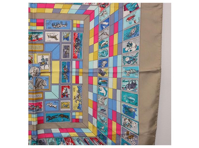 Hermès Foulard HERMES Carre 90 "CORRE SPONDANCE" Seta Grigio Auth hk4128 Marrone - vista 7