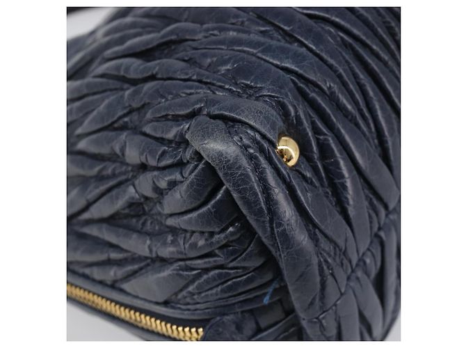 Borsa Miu Miu Matelassé in pelle blu navy e oro Auth 201903V D'oro - vista 11