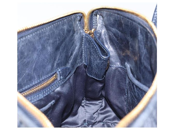 Borsa Miu Miu Matelassé in pelle blu navy e oro Auth 201903V D'oro - vista 18