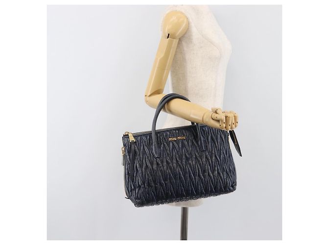 Borsa Miu Miu Matelassé in pelle blu navy e oro Auth 201903V D'oro - vista 25
