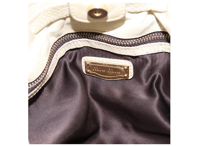 Borsa a tracolla Miu Miu in pelle beige e oro Auth 199416A D'oro - vista 16