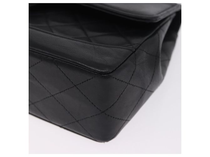 Borsa a tracolla CHANEL Matelasse con catena in pelle d'agnello nera e oro CC Auth 202003SAV Nero D'oro - vista 11