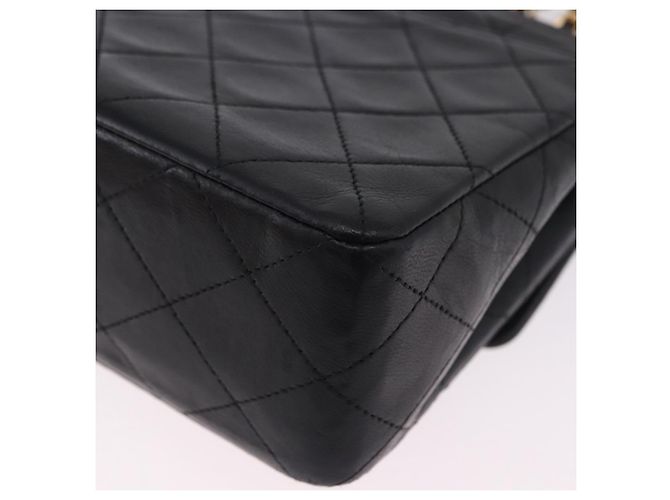 Borsa a tracolla CHANEL Matelasse con catena in pelle d'agnello nera e oro CC Auth 202003SAV Nero D'oro - vista 13
