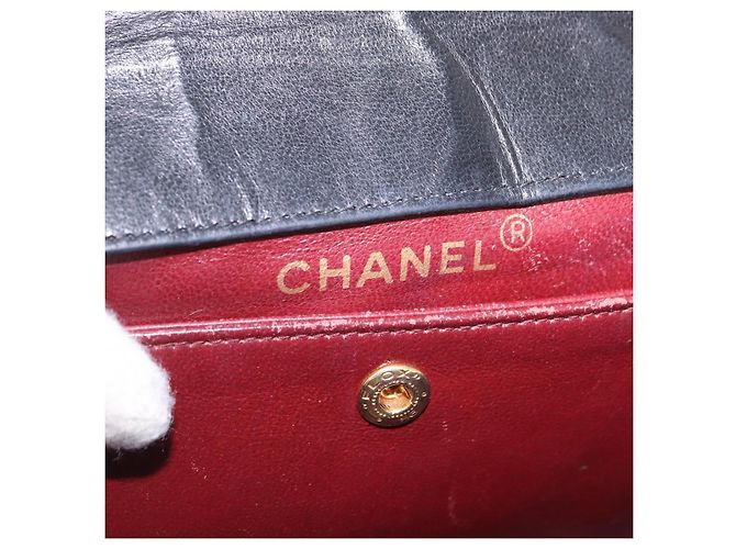 Borsa a tracolla CHANEL Matelasse con catena in pelle d'agnello nera e oro CC Auth 202003SAV Nero D'oro - vista 19