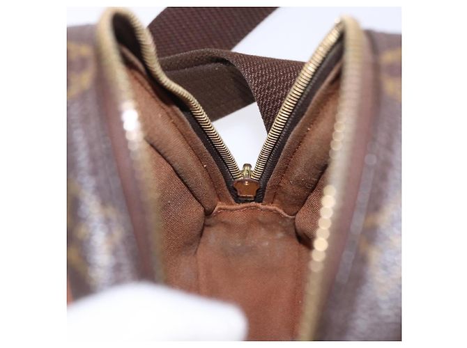 LOUIS VUITTON Monogram Pochette Gange Shoulder Bag M51870 LV Auth 199970 Monogramma - vista 19