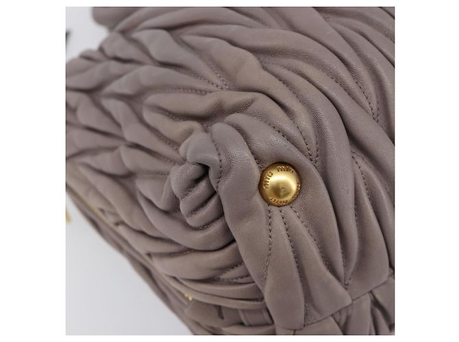 Borsa a mano Miu Miu Matelassé in pelle 2way Grigio Oro Auth 201882V Marrone D'oro - vista 13