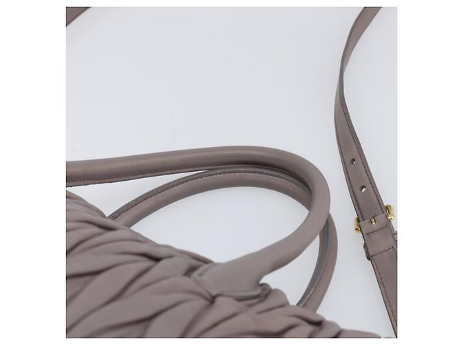 Borsa a mano Miu Miu Matelassé in pelle 2way Grigio Oro Auth 201882V Marrone D'oro - vista 8