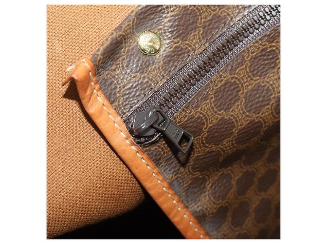 Céline Borsa Boston CELINE Macadam Canvas PVC Leather Brown Gold Auth 197871 Marrone D'oro - vista 23