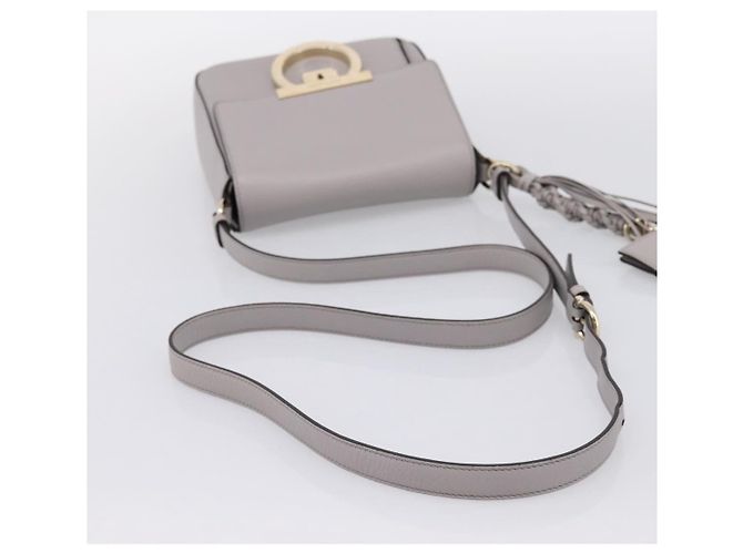 Borsa a tracolla Salvatore Ferragamo Gancini in pelle grigia e oro Auth ka6000V Marrone D'oro - vista 7