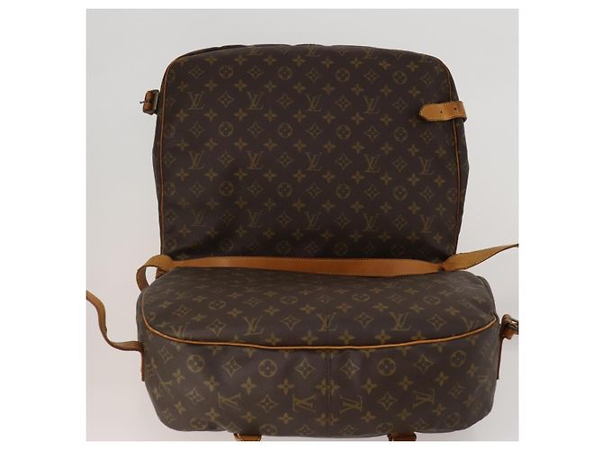 LOUIS VUITTON Monogram Saumur 43 Shoulder Bag M42252 LV Auth 198992 Monogramma - vista 22
