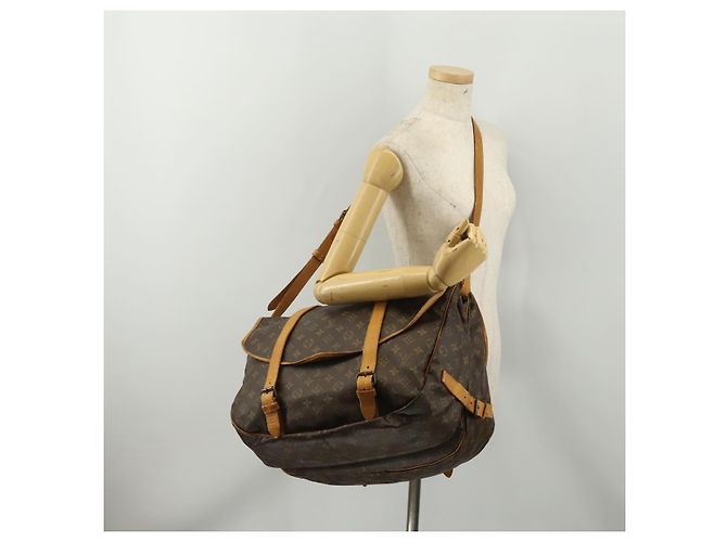 LOUIS VUITTON Monogram Saumur 43 Shoulder Bag M42252 LV Auth 198992 Monogramma - vista 29
