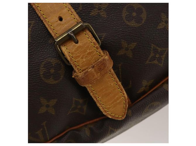 LOUIS VUITTON Monogram Saumur 43 Shoulder Bag M42252 LV Auth 198992 Monogramma - vista 9