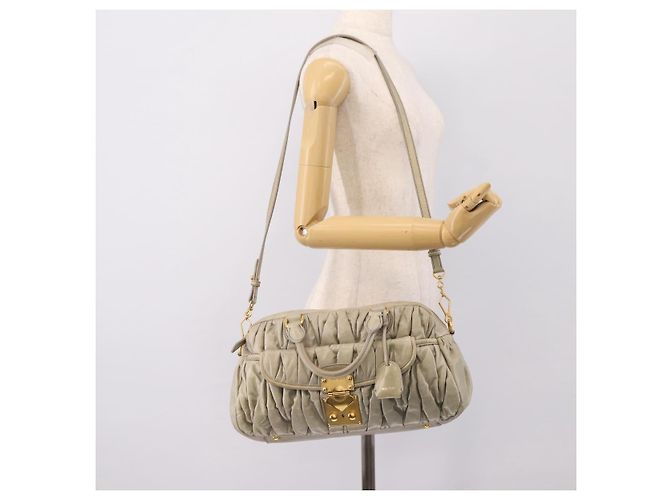Borsa Miu Miu Vitellolux in pelle 2way Verde Tono Oro Auth 202078V - vista 27