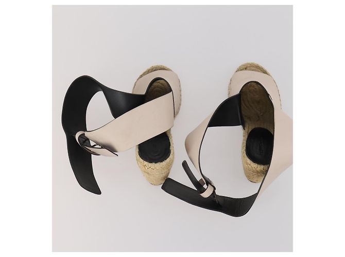 Céline Sandali CELINE PRADA in pelle Set da 2 Beige Oro Auth 193715 D'oro - vista 11
