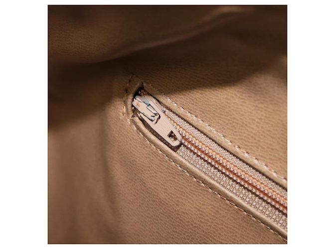 Céline Borsa a mano CELINE C Sulky PVC Beige Gold Auth 199903 D'oro - vista 22