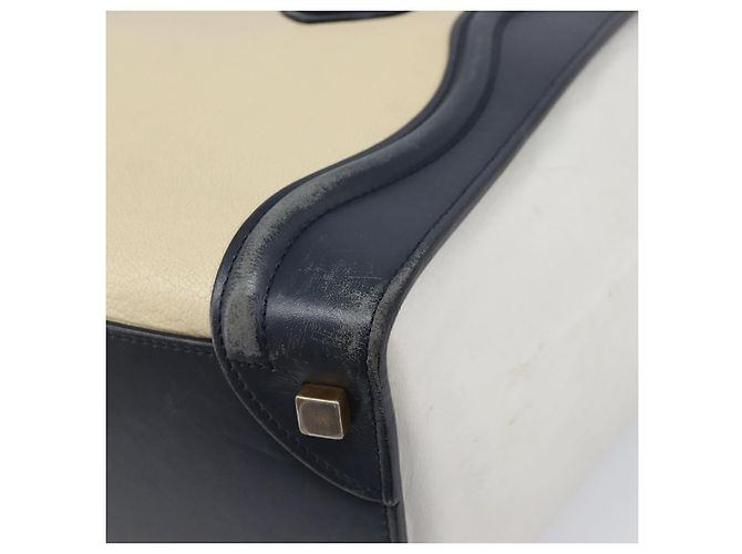 Céline Bolso de mano CELINE Luggage Micro shopper de cuero blanco con herrajes dorados Auth 198867A - vista 12