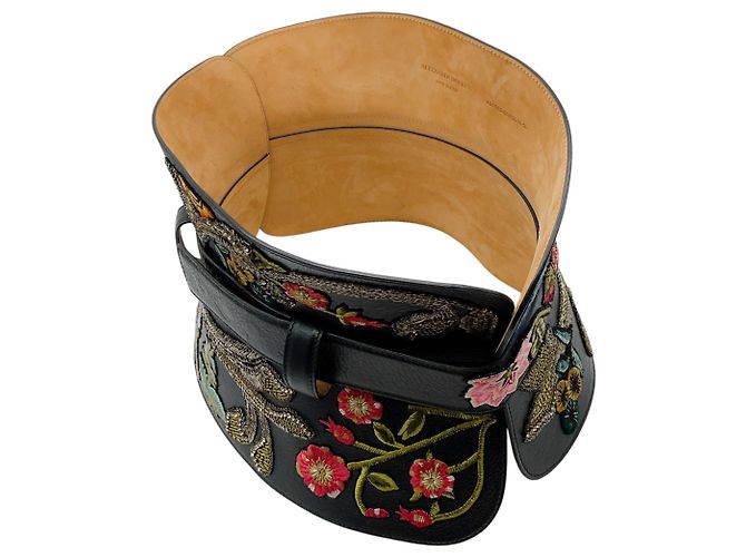 Alexander McQueen Black Leather Structured Corset Belt with Embroidery - view 3