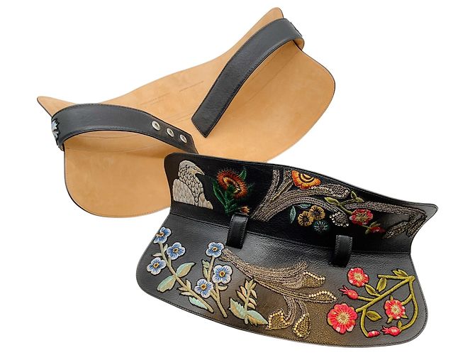 Alexander McQueen Black Leather Structured Corset Belt with Embroidery - view 5