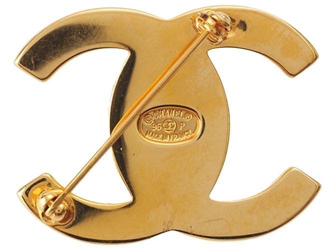 Spilla Chanel CC placcata oro con chiusura a rotazione D'oro - vista 2