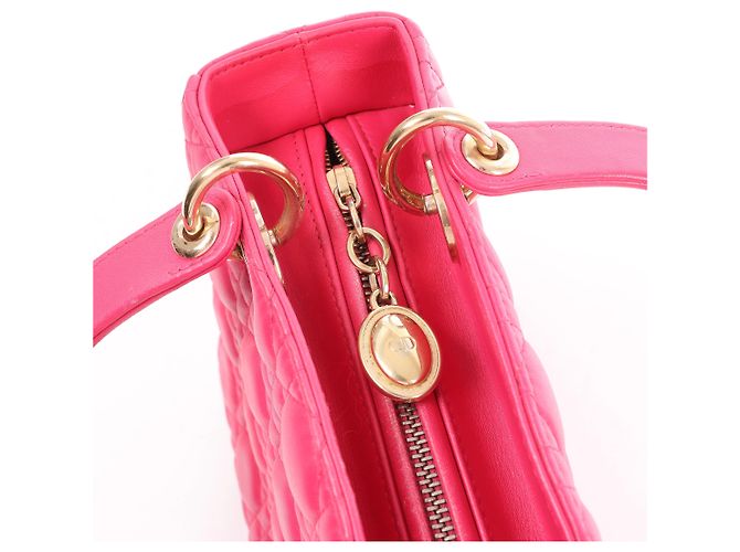Borsa 2Way Lady Dior Medium in pelle Cannage di Christian Dior in Rosa Grigio - vista 7