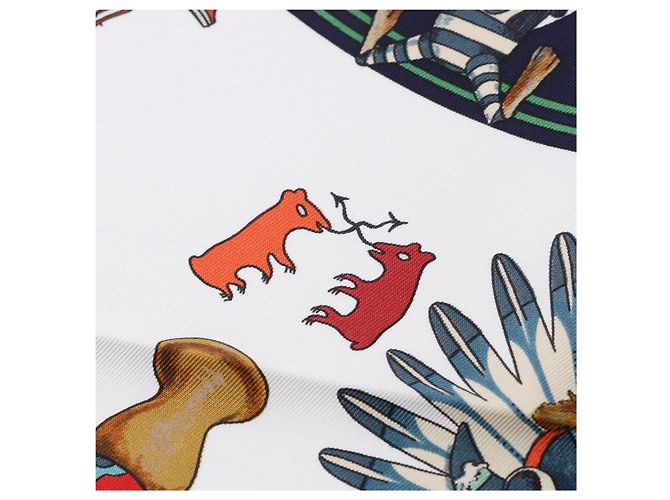 Hermès Carré 90 "Kachinas" Seidentuch in Navy Blue Marineblau - Ansicht 9