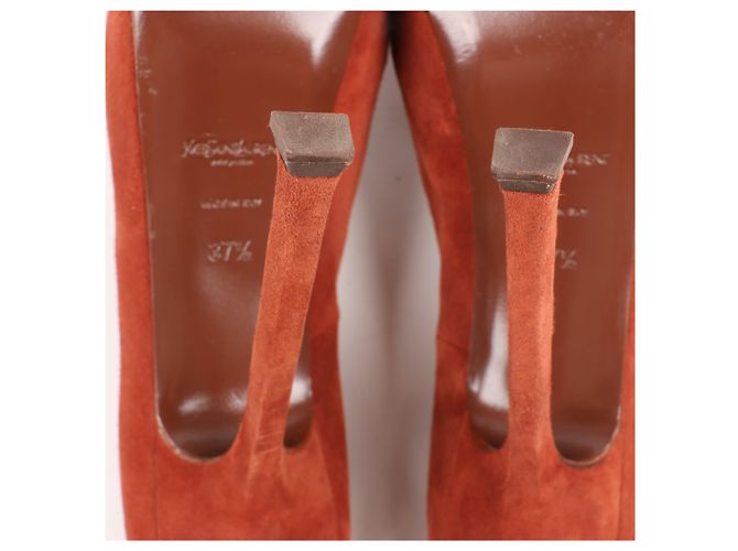Autre Marque Saint Laurent Tribute Two Brown Suede Pumps, Size 37.5 EU Marrone - vista 10
