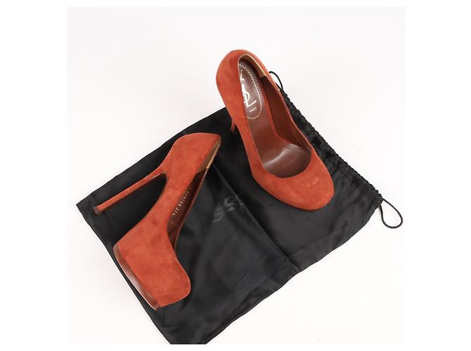 Autre Marque Saint Laurent Tribute Two Brown Suede Pumps, Size 37.5 EU Marrone - vista 13