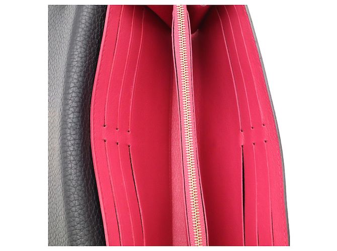 Louis Vuitton Portefeuille Capucines Bi-Fold Long Wallet Nero Fuschia - vista 8