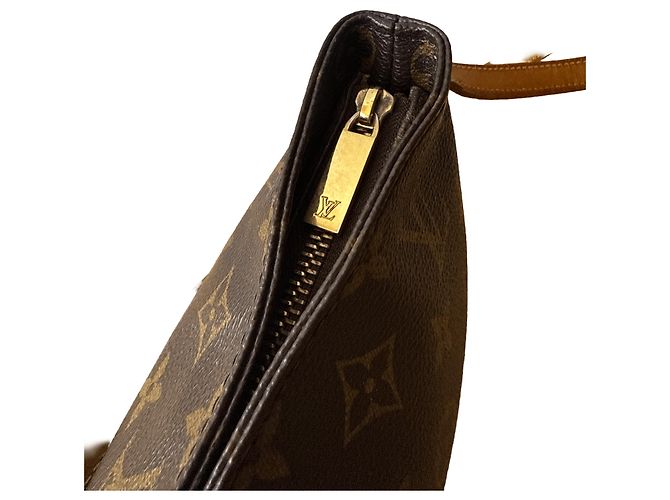 Louis Vuitton Trotteur Marrone - vista 4