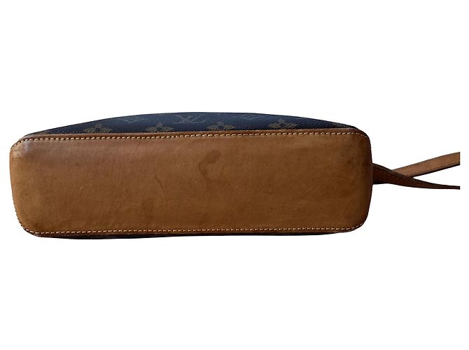 Louis Vuitton Trotteur Marrone - vista 5