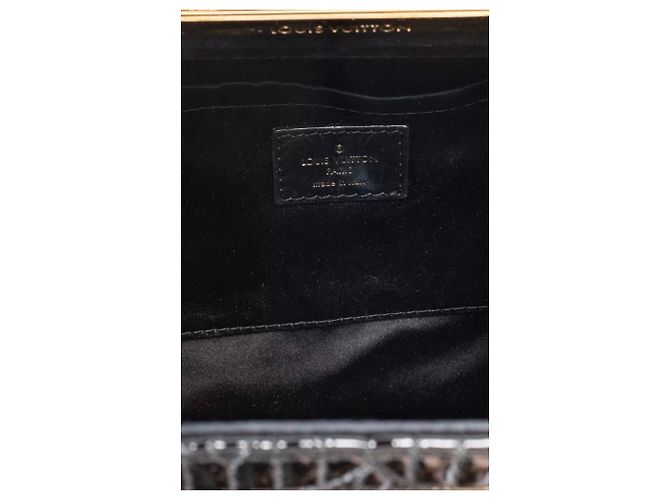 Clutch Louis Vuitton Motard Afterdark em camurça preta, seminova - vista 6