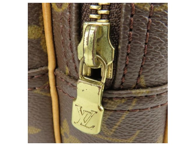 Borsa a tracolla Louis Vuitton Reporter PM in pelle Monogram marrone - vista 11