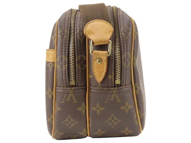 Borsa a tracolla Louis Vuitton Reporter PM in pelle Monogram marrone - vista 3