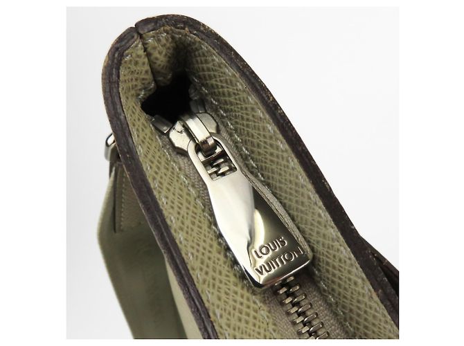 Borsa a tracolla Louis Vuitton Sasha Grigio - vista 19