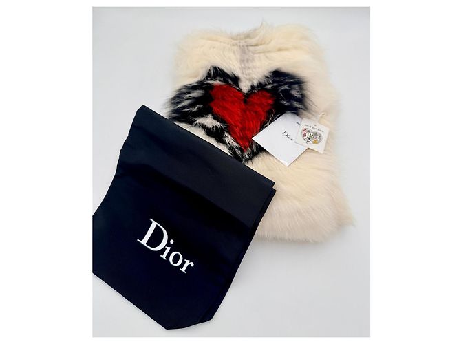 Christian Dior Stola in pelliccia di volpe Cuore Cruise 2018 Nero Bianco Rosso - vista 6