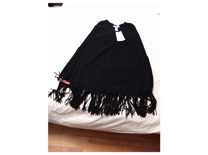 Autre Marque Schwarzer Woll- und Kaschmir-Poncho mit Fransen - Ansicht 2