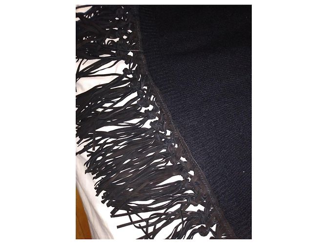 Autre Marque Schwarzer Woll- und Kaschmir-Poncho mit Fransen - Ansicht 6
