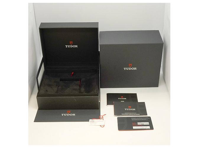 Autre Marque Tudor Black Bay One 31 8P Diamond Uhr - Ansicht 9