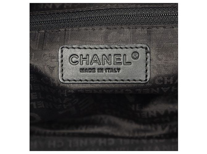Borsa a tracolla Chanel Chocolate Bar Caviar Nera Nero - vista 5