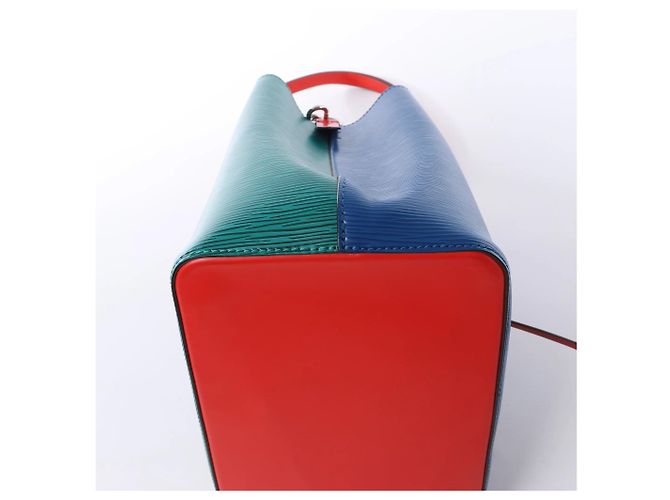 Borsa a tracolla 2Way Louis Vuitton NoeNoe in pelle Epi Multicolor Blu - vista 8